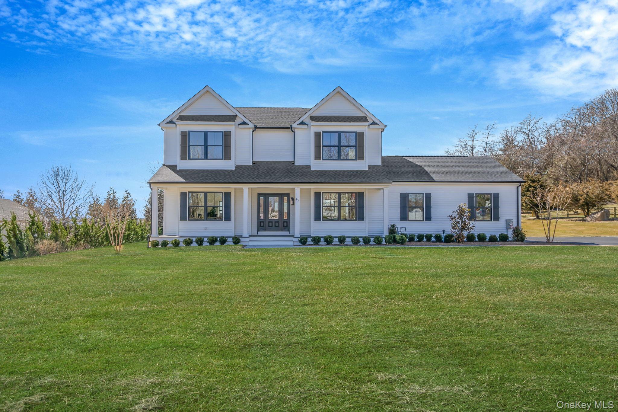 #2 photo, 85 Roanoke Court, 東長島 Riverhead , NY 11901