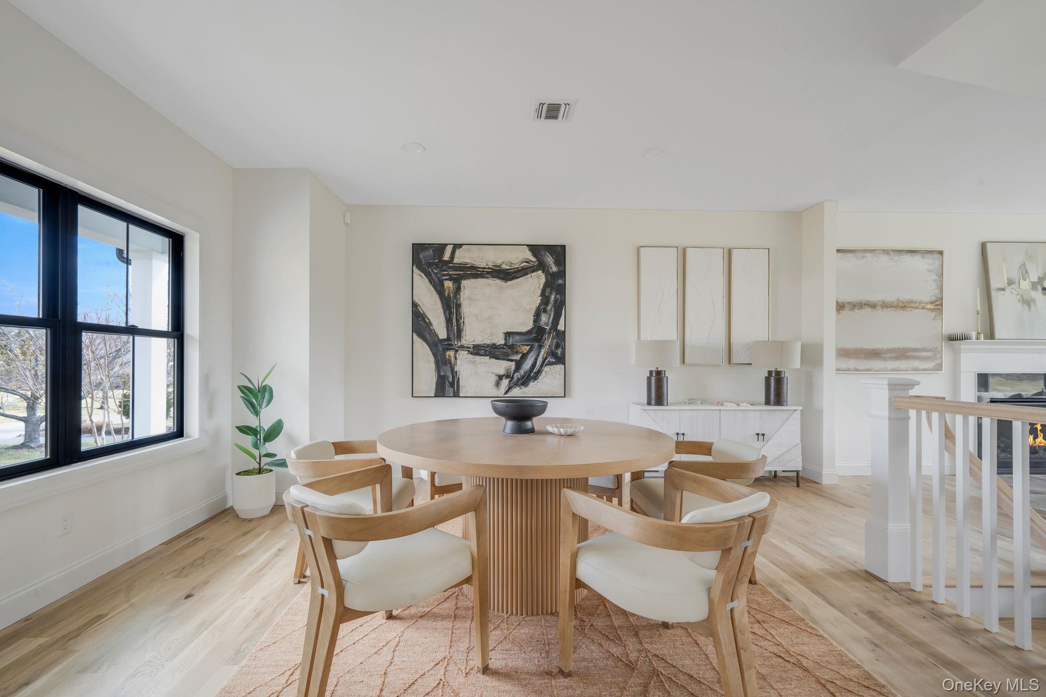 #6 photo, 85 Roanoke Court, 東長島 Riverhead , NY 11901