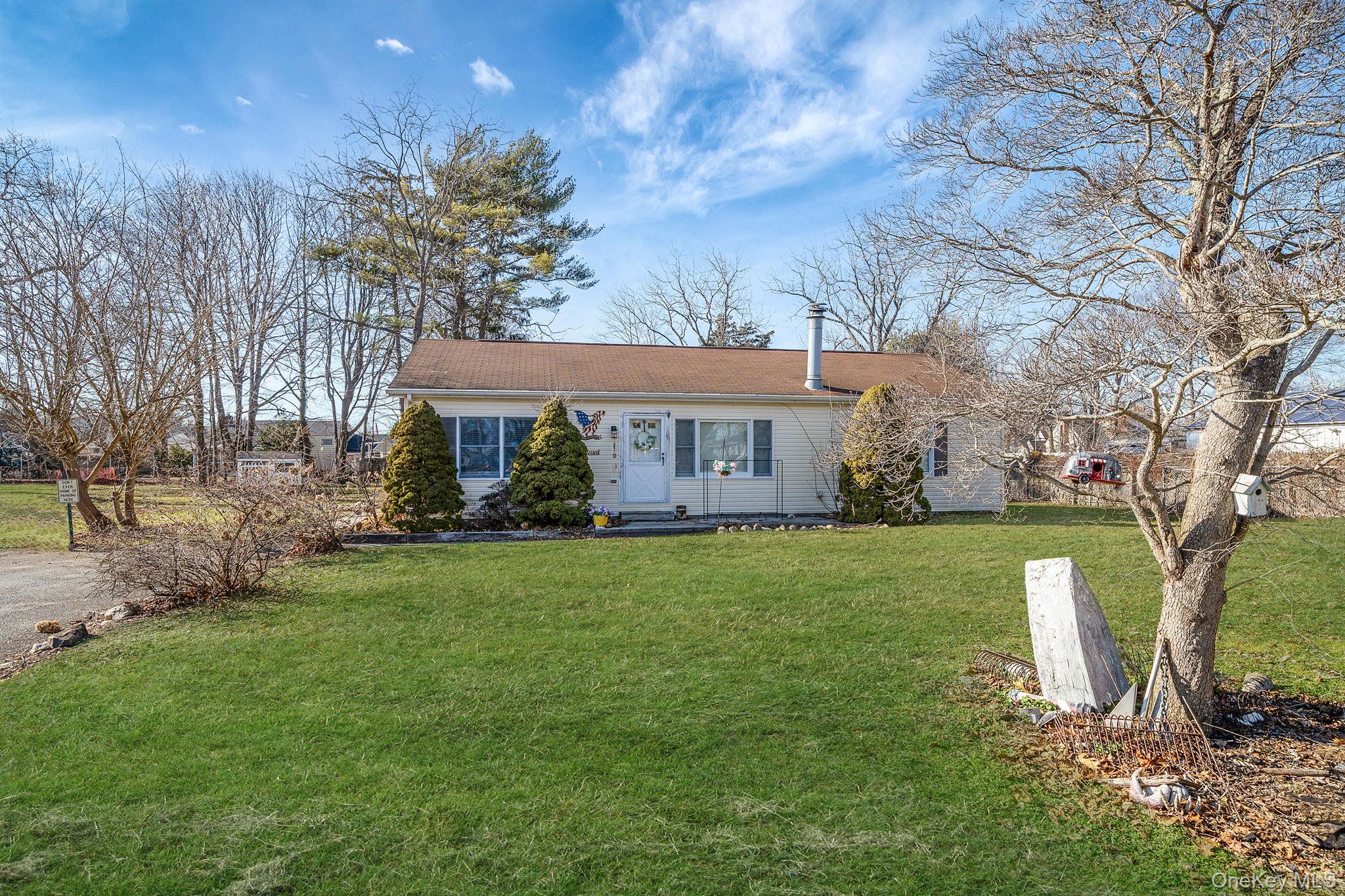 #1 photo, 72 Locust Avenue, 东长岛 Oakdale , NY 11769