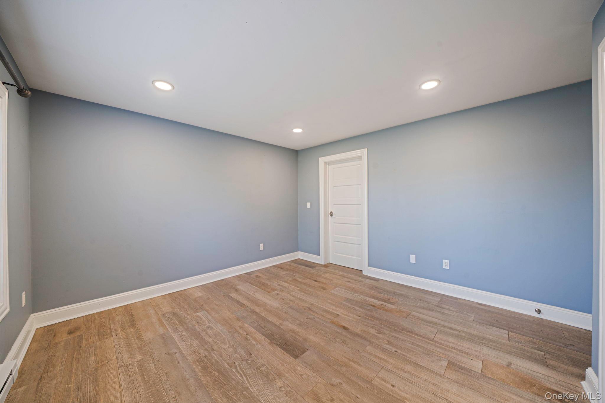 #12 photo, 72 Locust Avenue, 东长岛 Oakdale , NY 11769