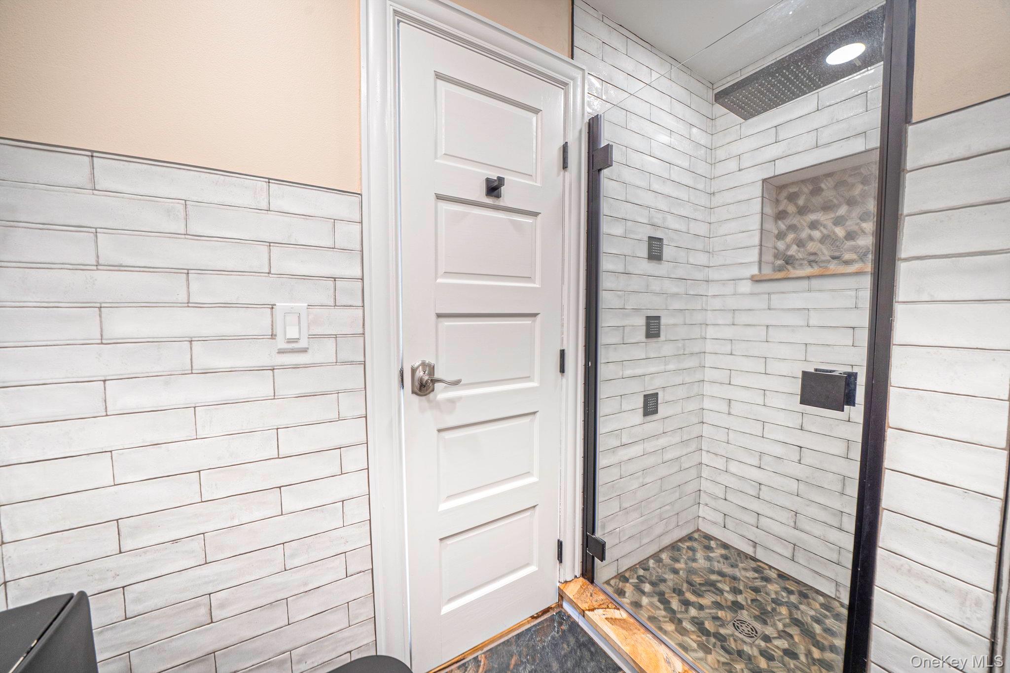 #14 photo, 72 Locust Avenue, 东长岛 Oakdale , NY 11769