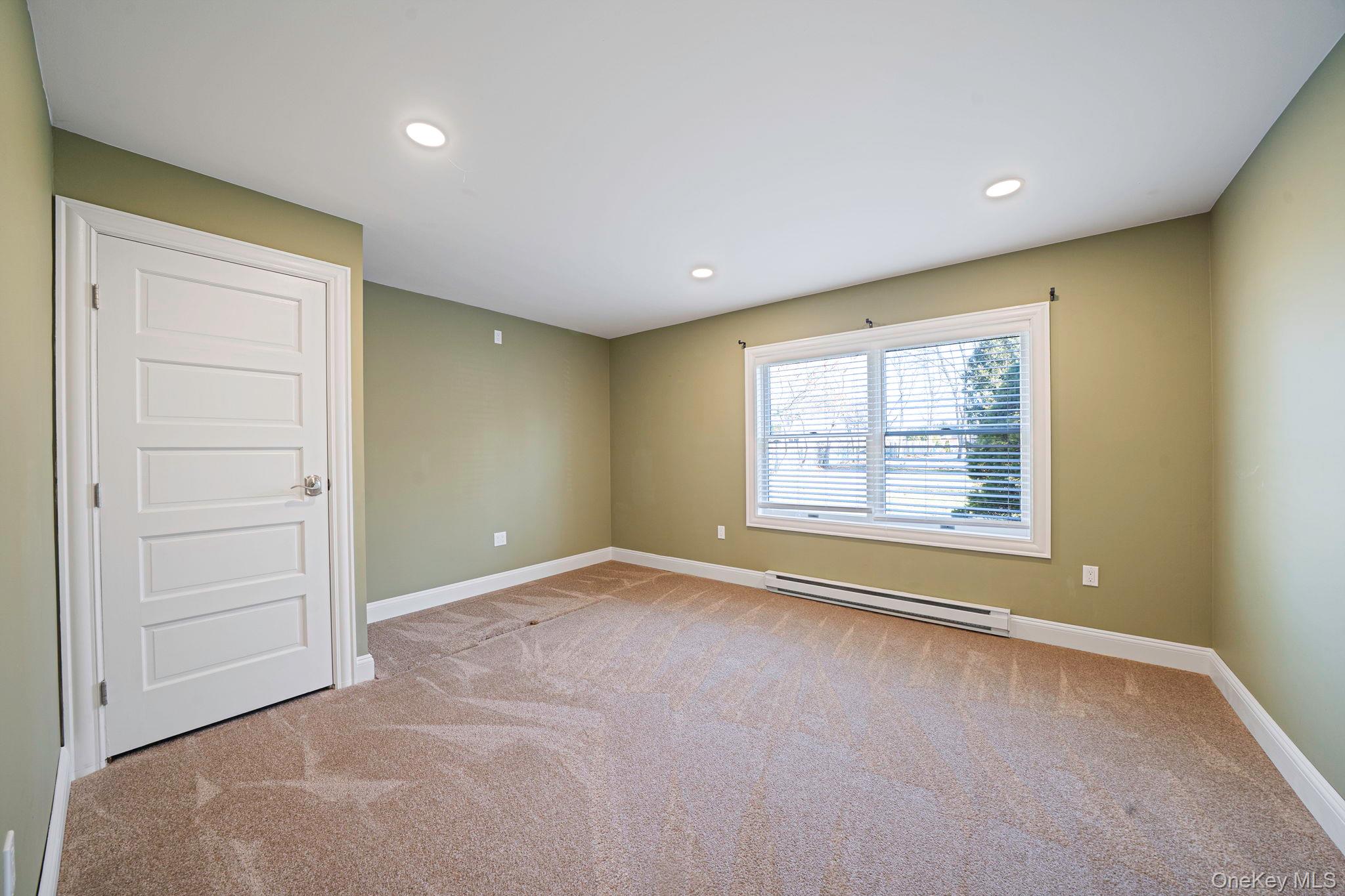 #15 photo, 72 Locust Avenue, 东长岛 Oakdale , NY 11769