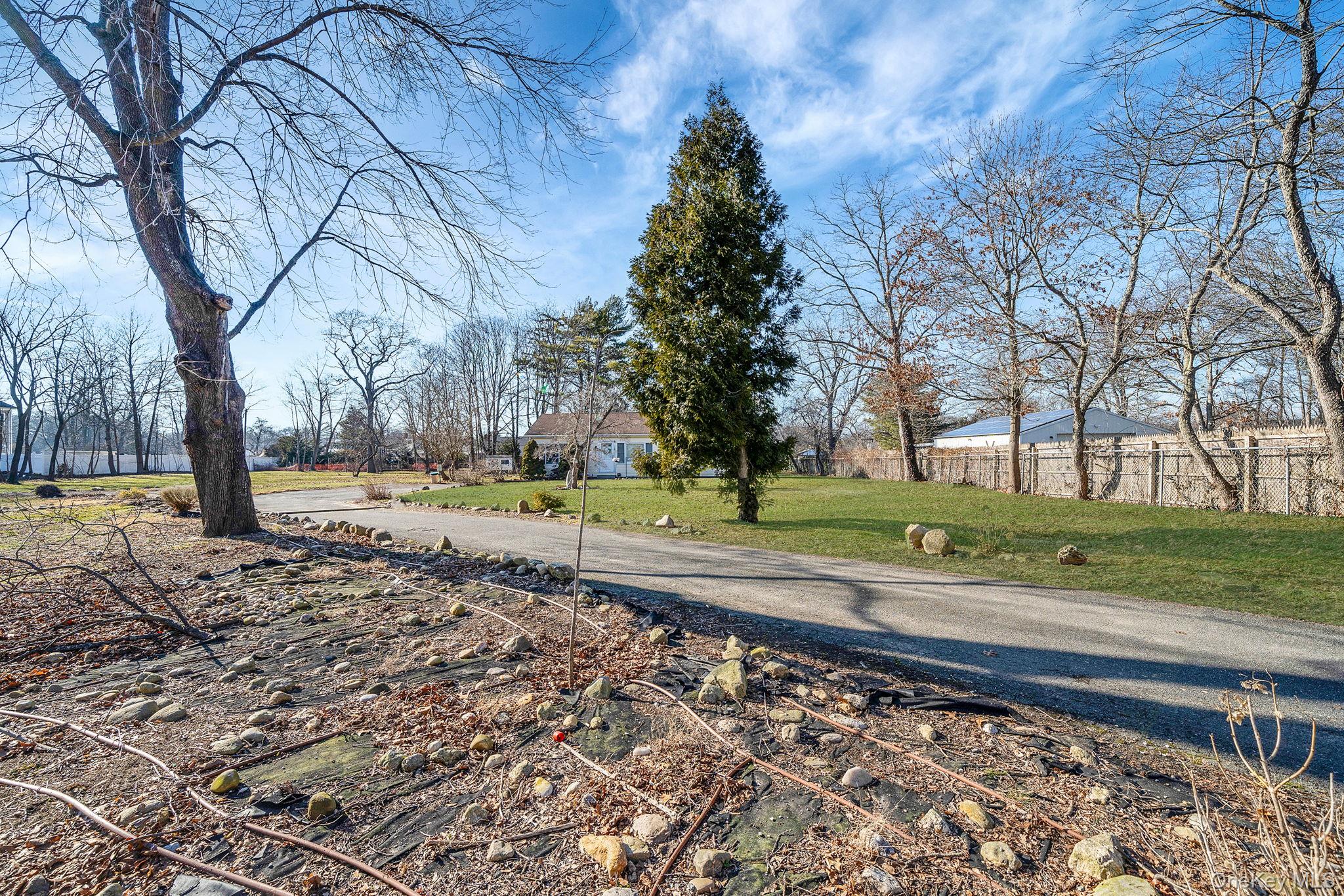 #5 photo, 72 Locust Avenue, 东长岛 Oakdale , NY 11769