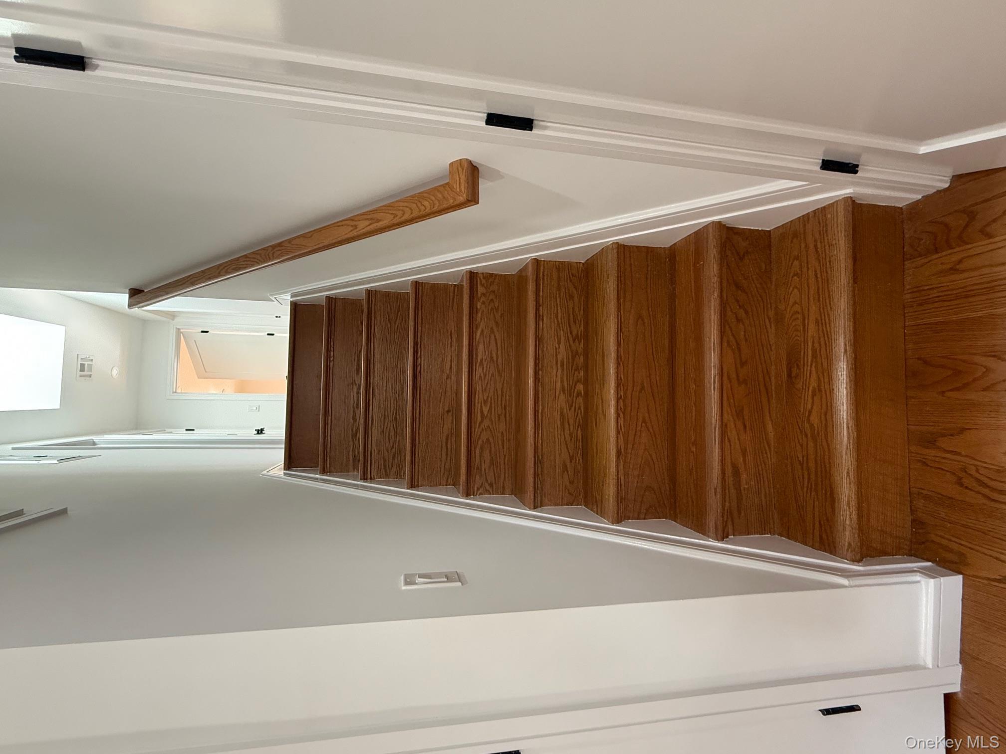 #9 photo, 215-15 17th Avenue, Куинс ‖ Bayside , NY 11360