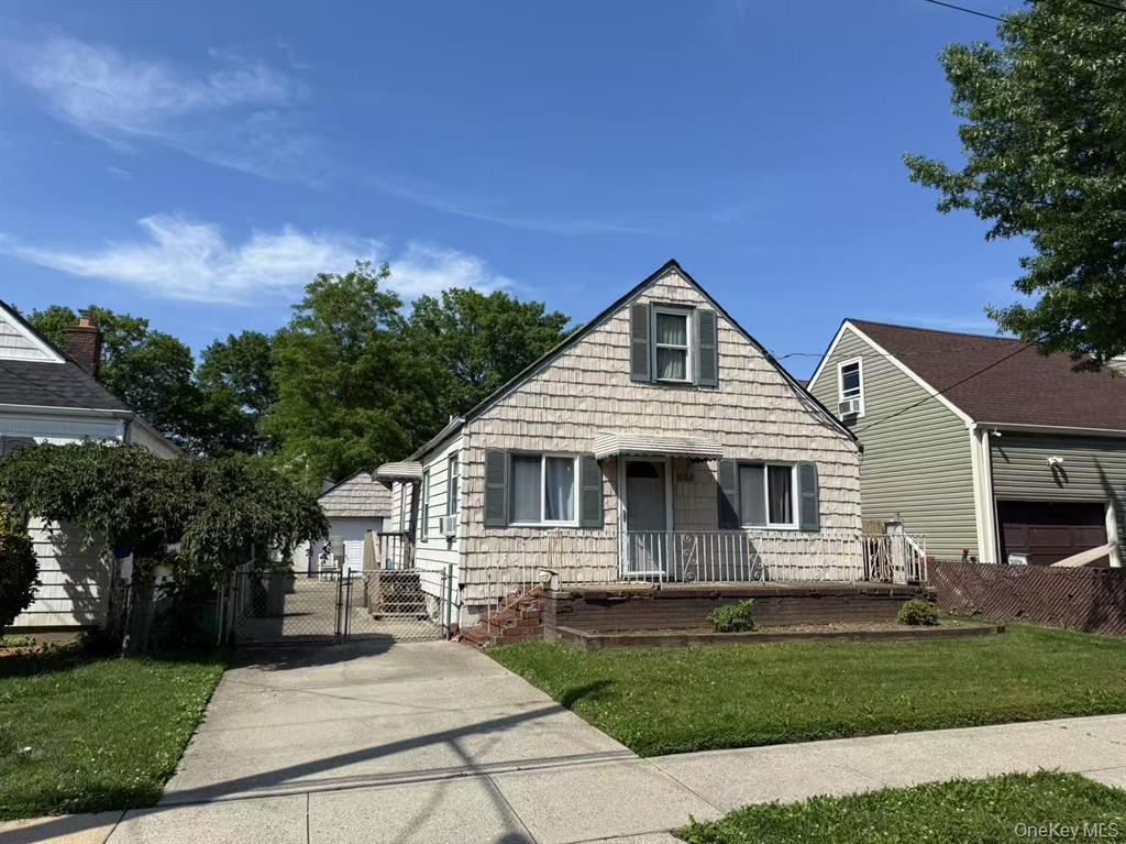 #1 photo, 1568 Madison Street, 長島 Elmont , NY 11003