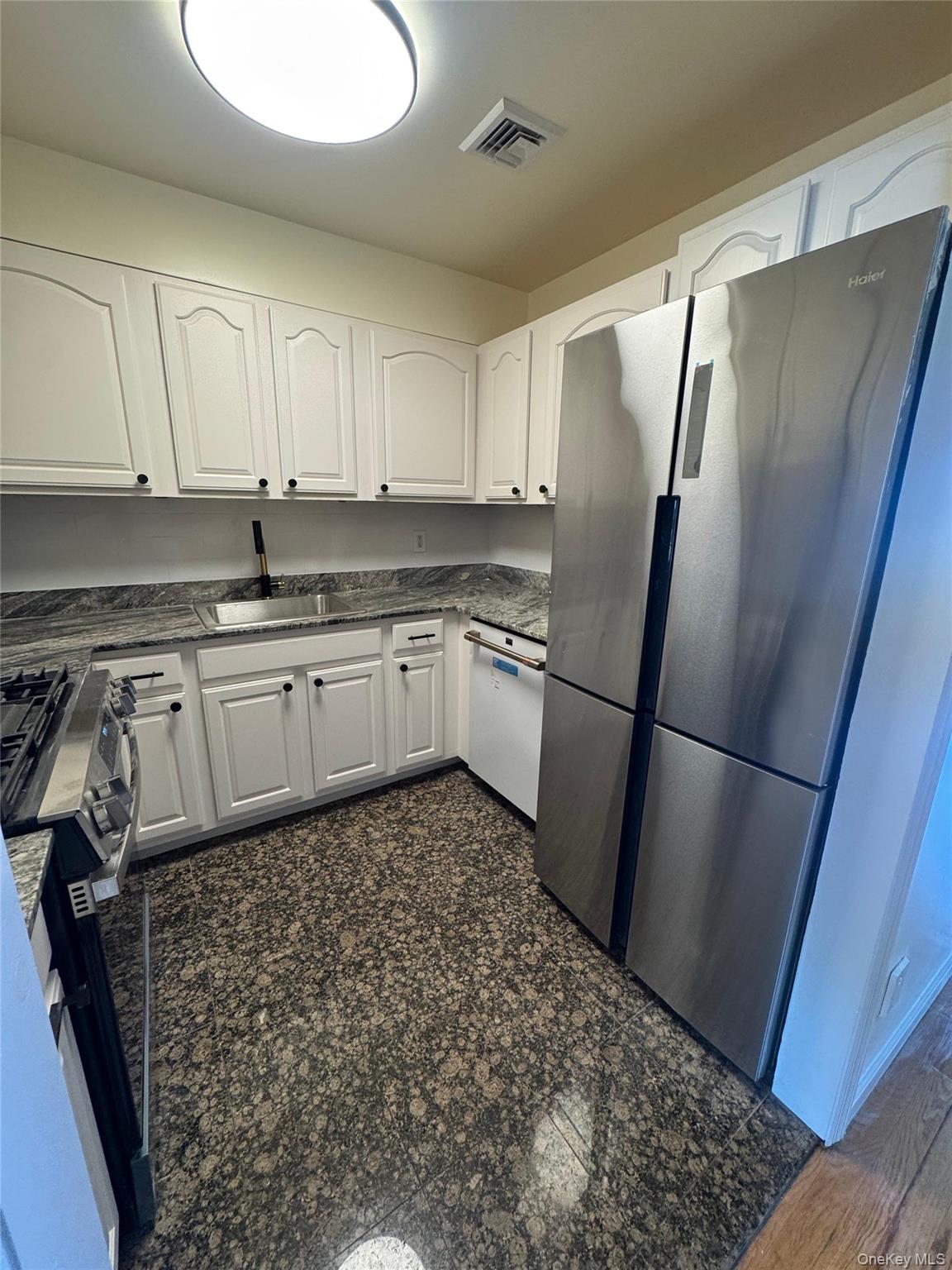 #11 photo, 25016 41st Road, Little Neck , NY 11363