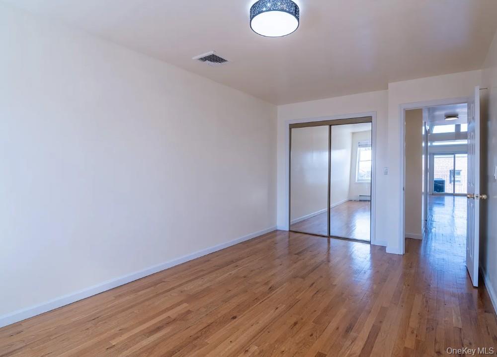 #5 photo, 25016 41st Road, Куинс ‖ Little Neck , NY 11363