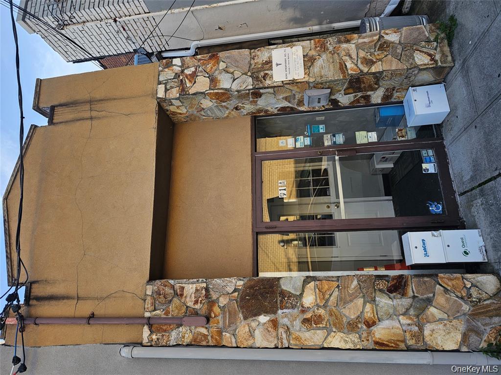 #1 photo, 91 A Carman Avenue, ناسو Cedarhurst , NY 11516