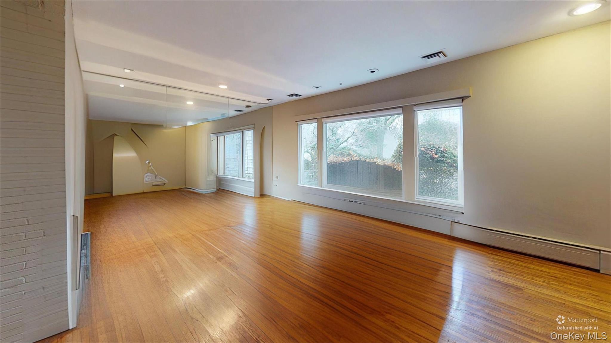 #3 photo, 11 Rockhill Road, 長島 East Hills , NY 11577