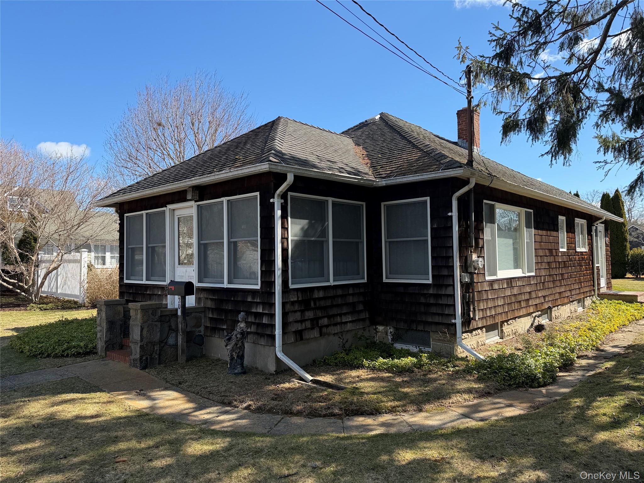 #1 photo, 20 McGuirk Street, 東長島 East Hampton , NY 11937