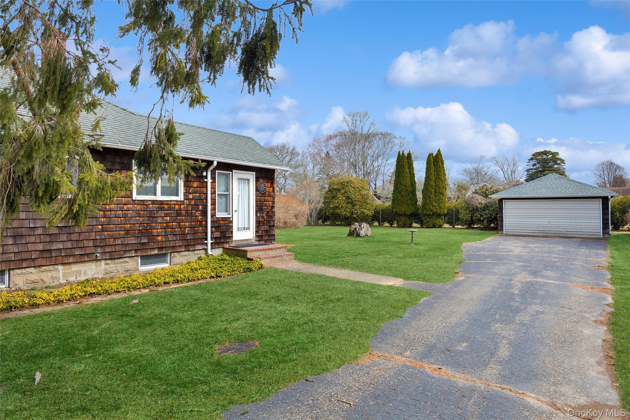 #6 photo, 20 McGuirk Street, East Hampton , NY 11937