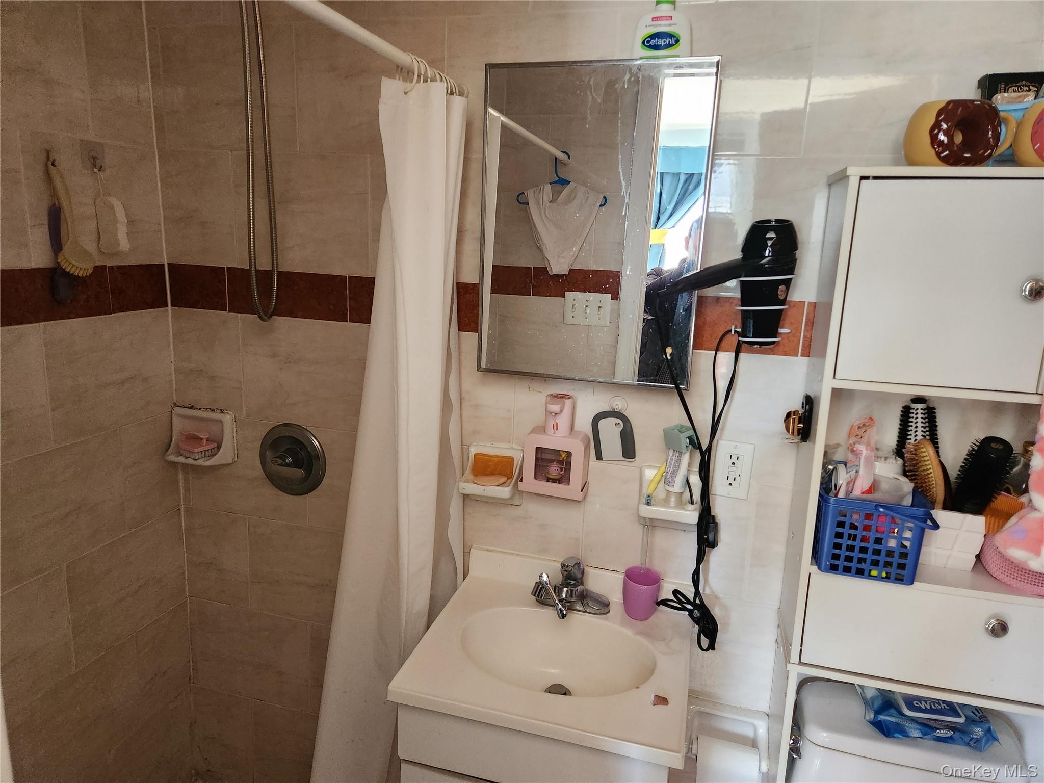 #9 photo, 138-10 35th Avenue, Flushing , NY 11354