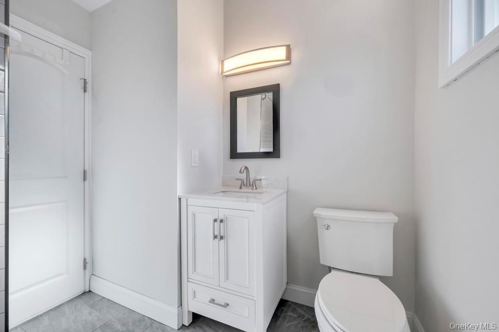 #15 photo, 10 Continental Drive, Саффолк ‖ Port Jefferson Station , NY 11776