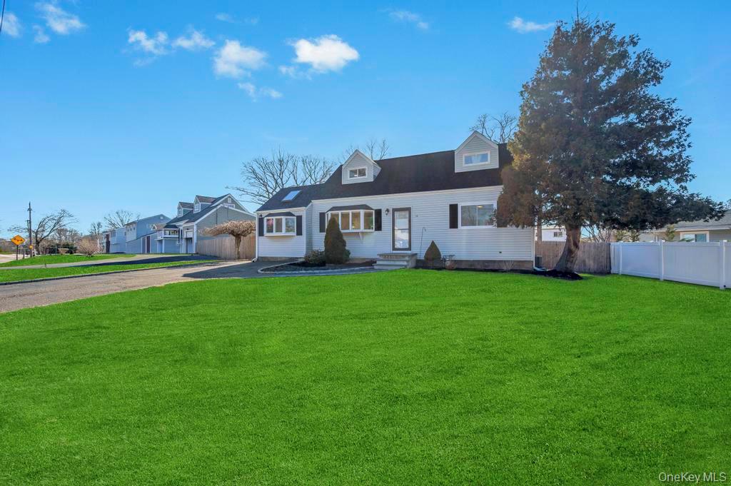 #4 photo, 10 Continental Drive, Саффолк ‖ Port Jefferson Station , NY 11776