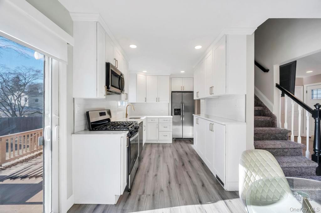 #9 photo, 10 Continental Drive, Саффолк ‖ Port Jefferson Station , NY 11776