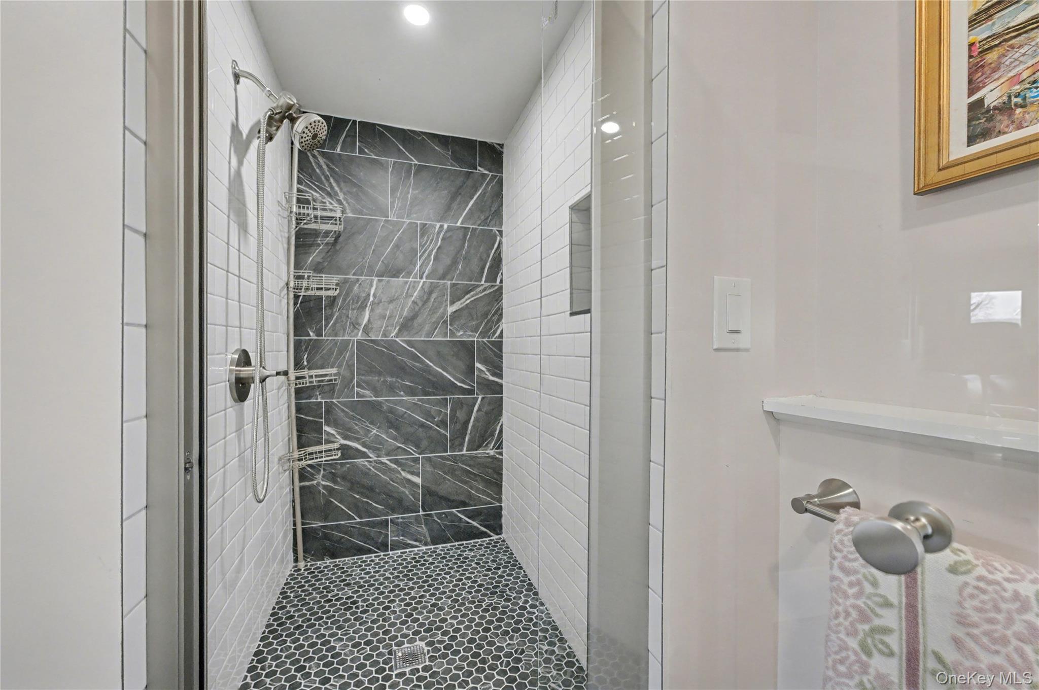 #20 photo, 57 Richfield Street, Plainview , NY 11803