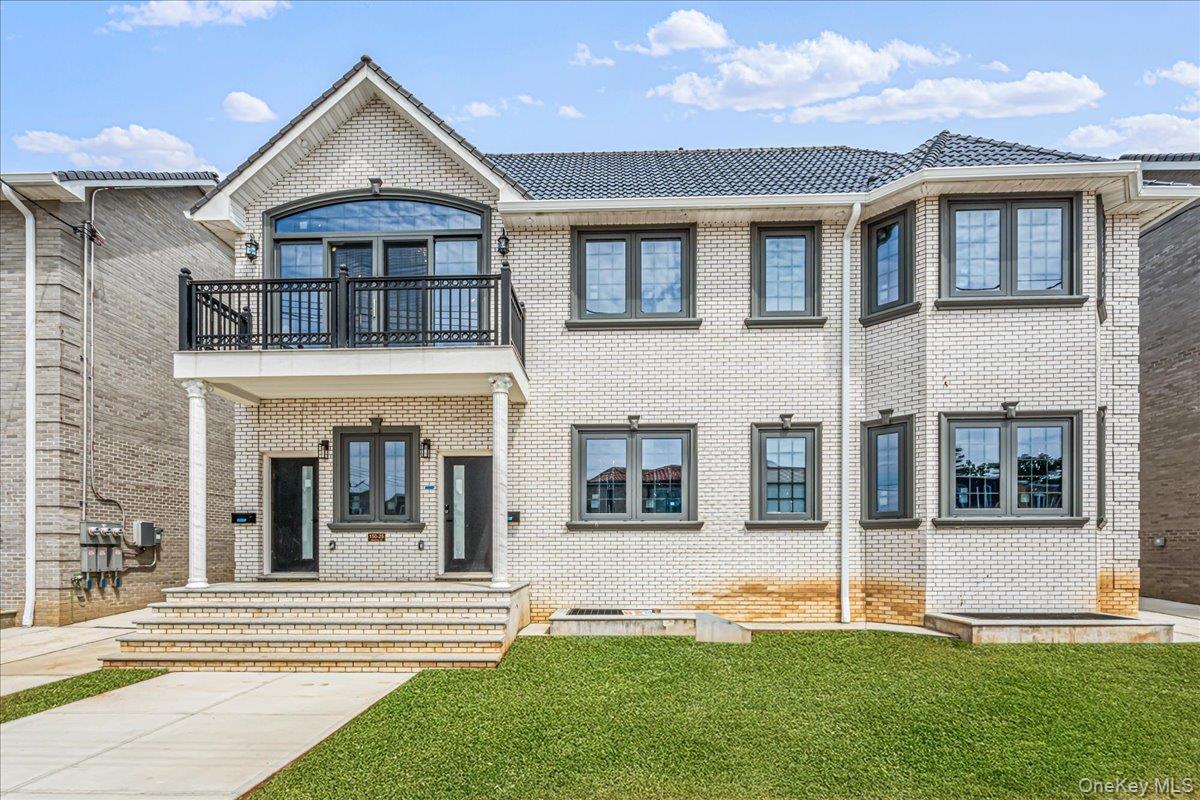 #3 photo, 150-17 Hawtree St, 皇后區 Ozone Park , NY 11417