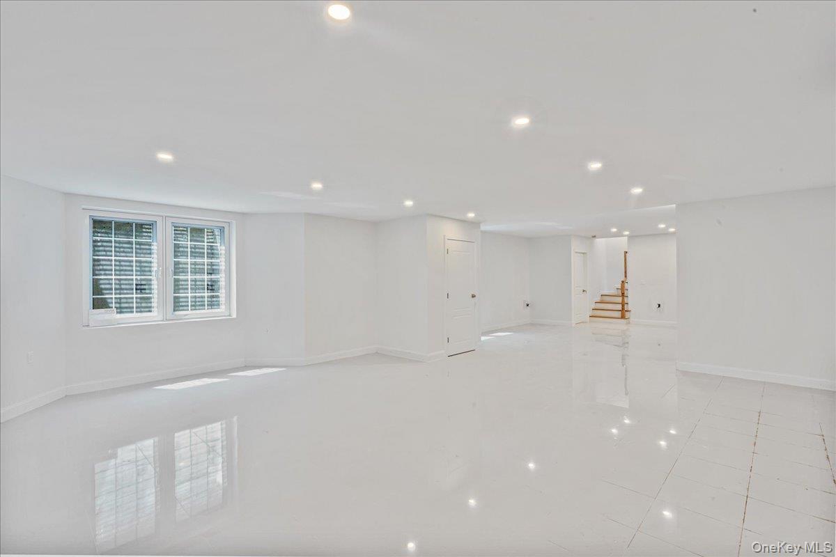 #18 photo, 150-25 Hawtree Street, 皇后區 Ozone Park , NY 11417