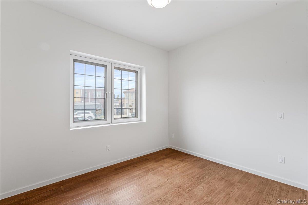 #9 photo, 150-33 Hawtree Street, 皇后區 Ozone Park , NY 11417