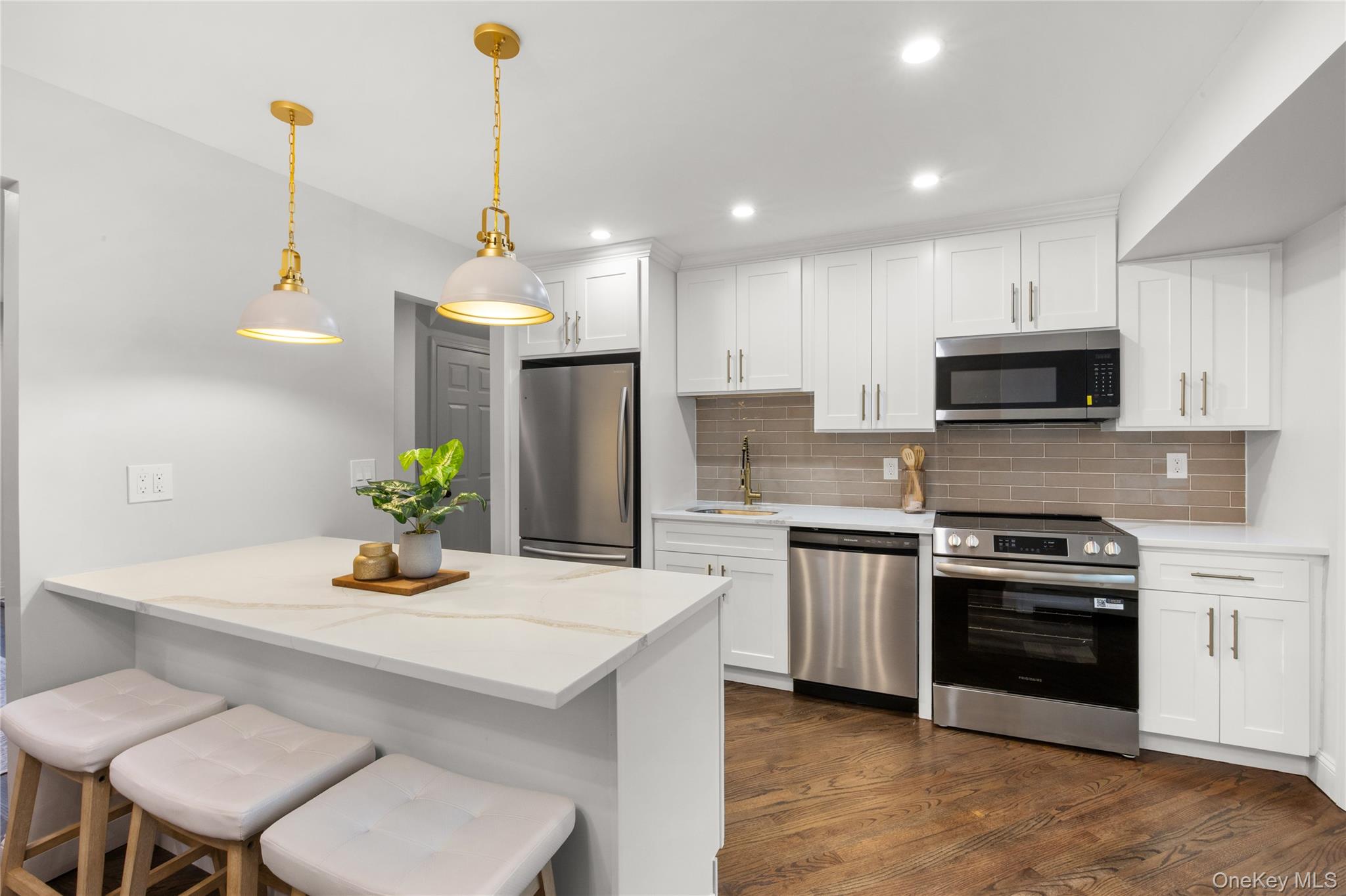 #10 photo, 18 Clark Street, 東長島 Huntington , NY 11743