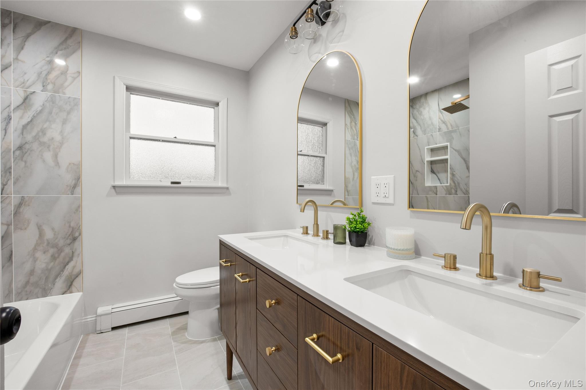 #14 photo, 18 Clark Street, 東長島 Huntington , NY 11743