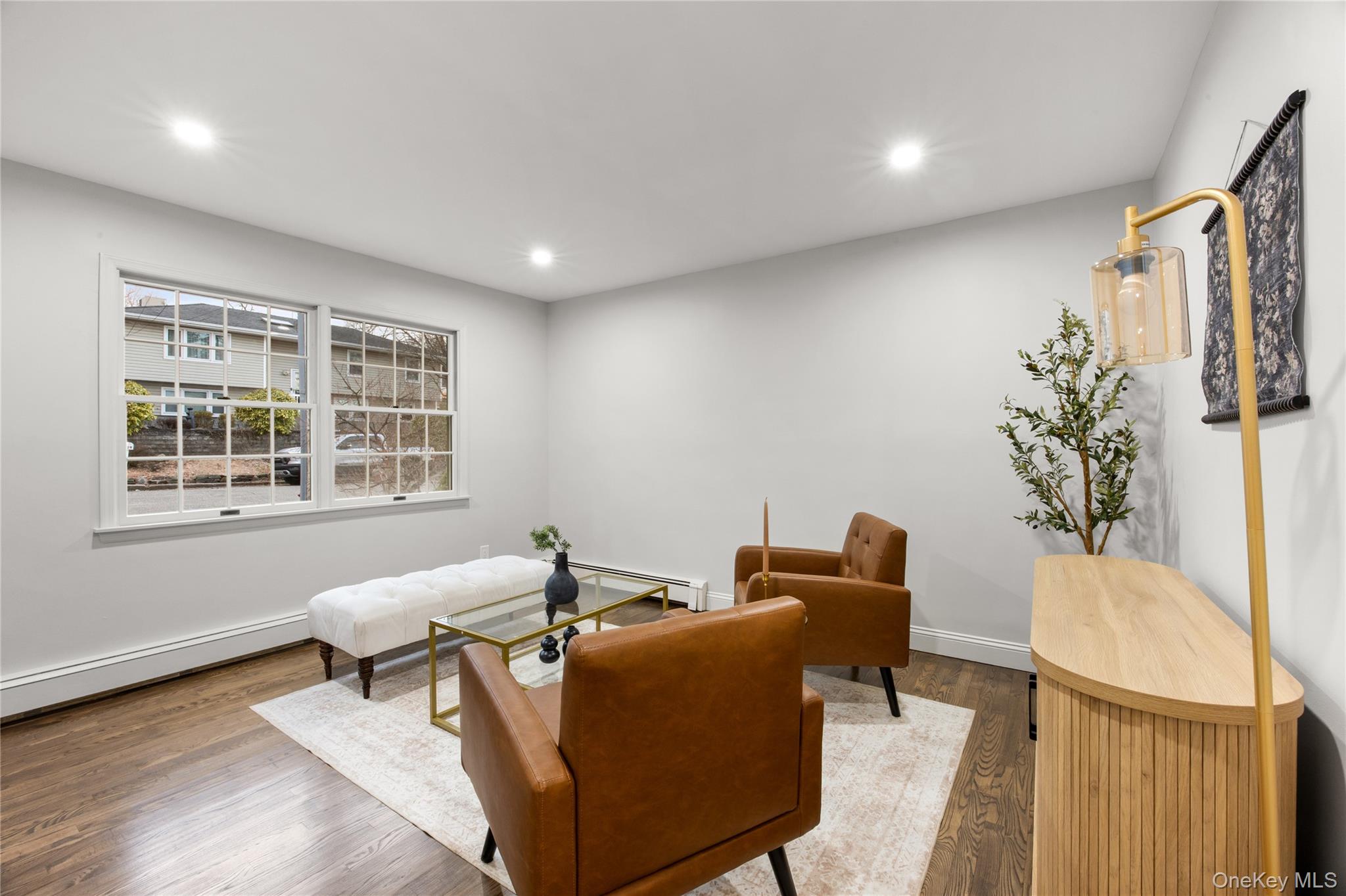 #17 photo, 18 Clark Street, 東長島 Huntington , NY 11743