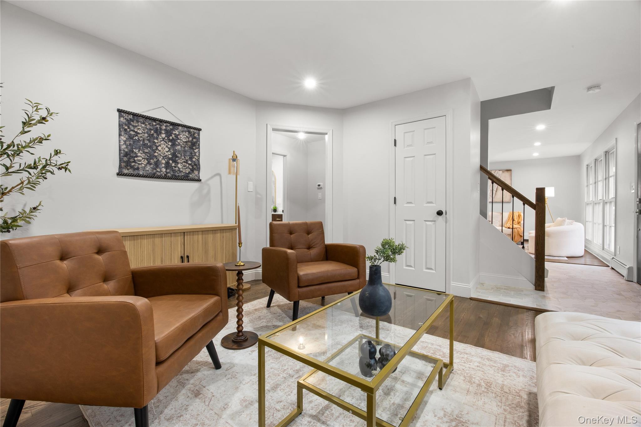 #18 photo, 18 Clark Street, 東長島 Huntington , NY 11743