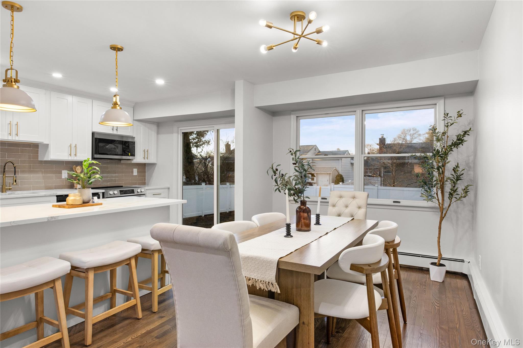 #8 photo, 18 Clark Street, 東長島 Huntington , NY 11743