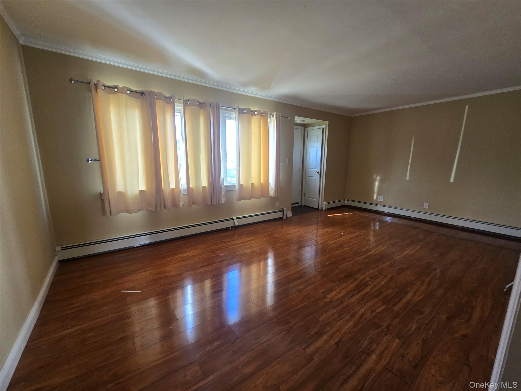 #5 photo, 228 chance Drive, Oceanside , NY 11572