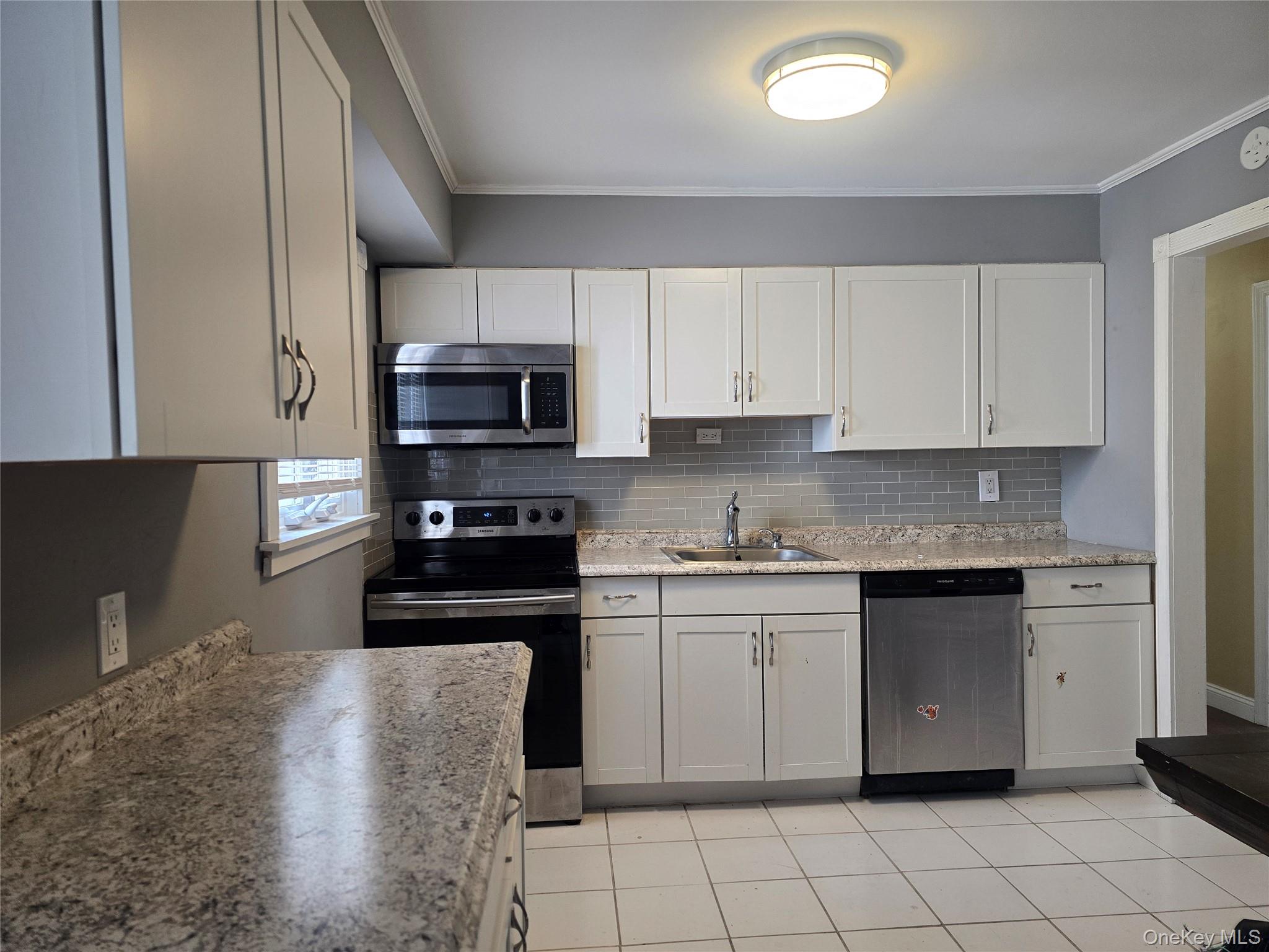 #8 photo, 228 chance Drive, Oceanside , NY 11572