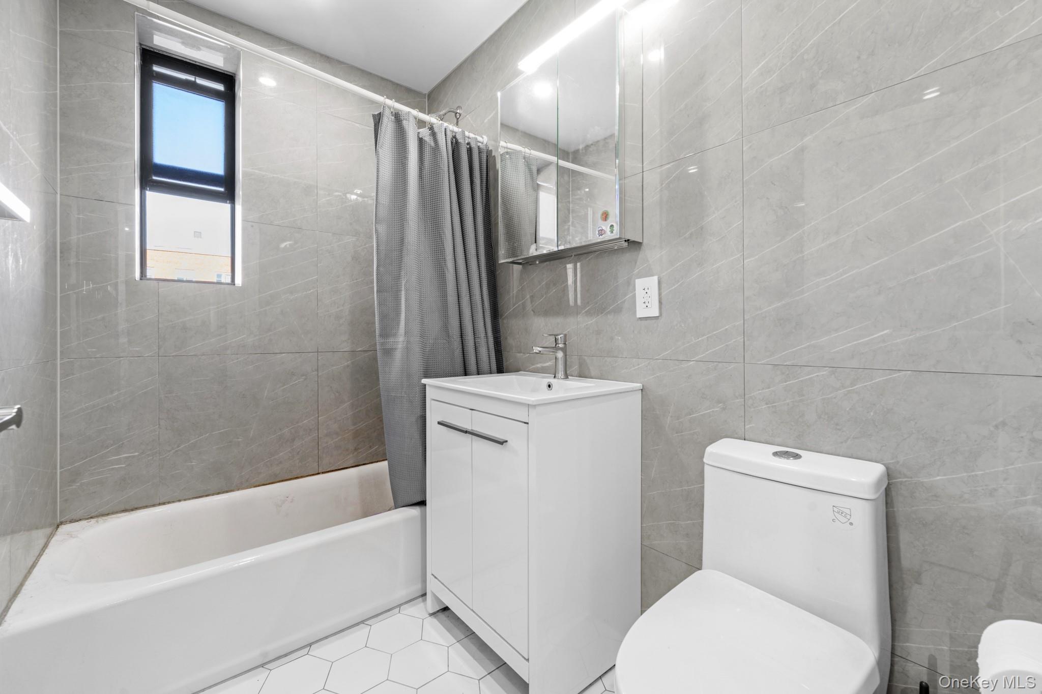 #4 photo, 4005 Ithaca, Jackson Heights , NY 11373