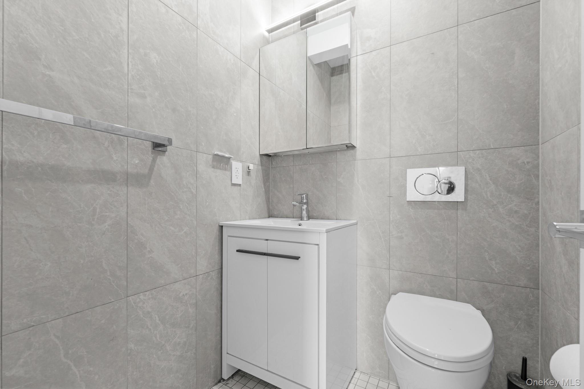 #5 photo, 4005 Ithaca, Jackson Heights , NY 11373