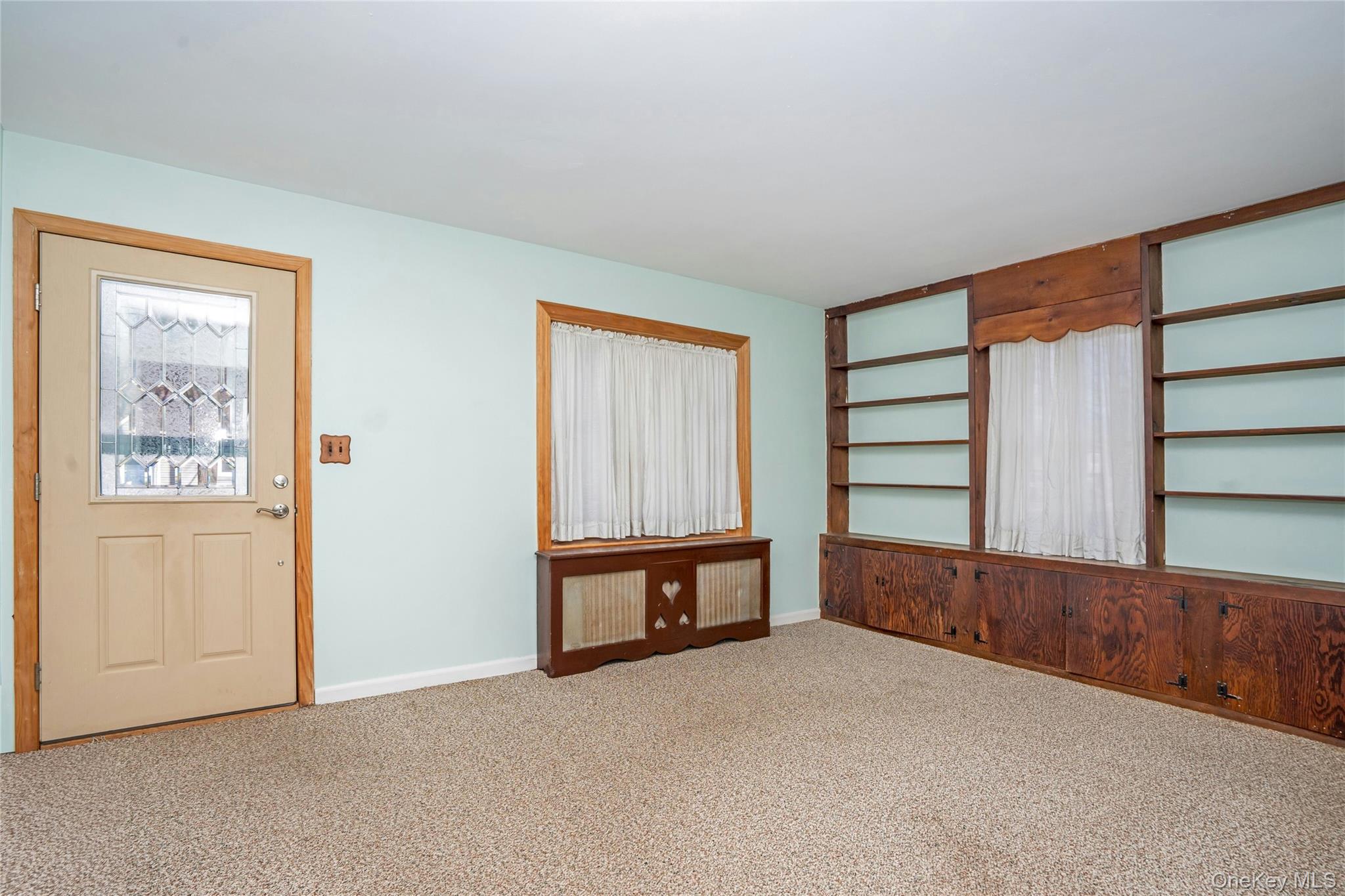 #9 photo, 119 E 13th Street, 东长岛 Huntington Station , NY 11746