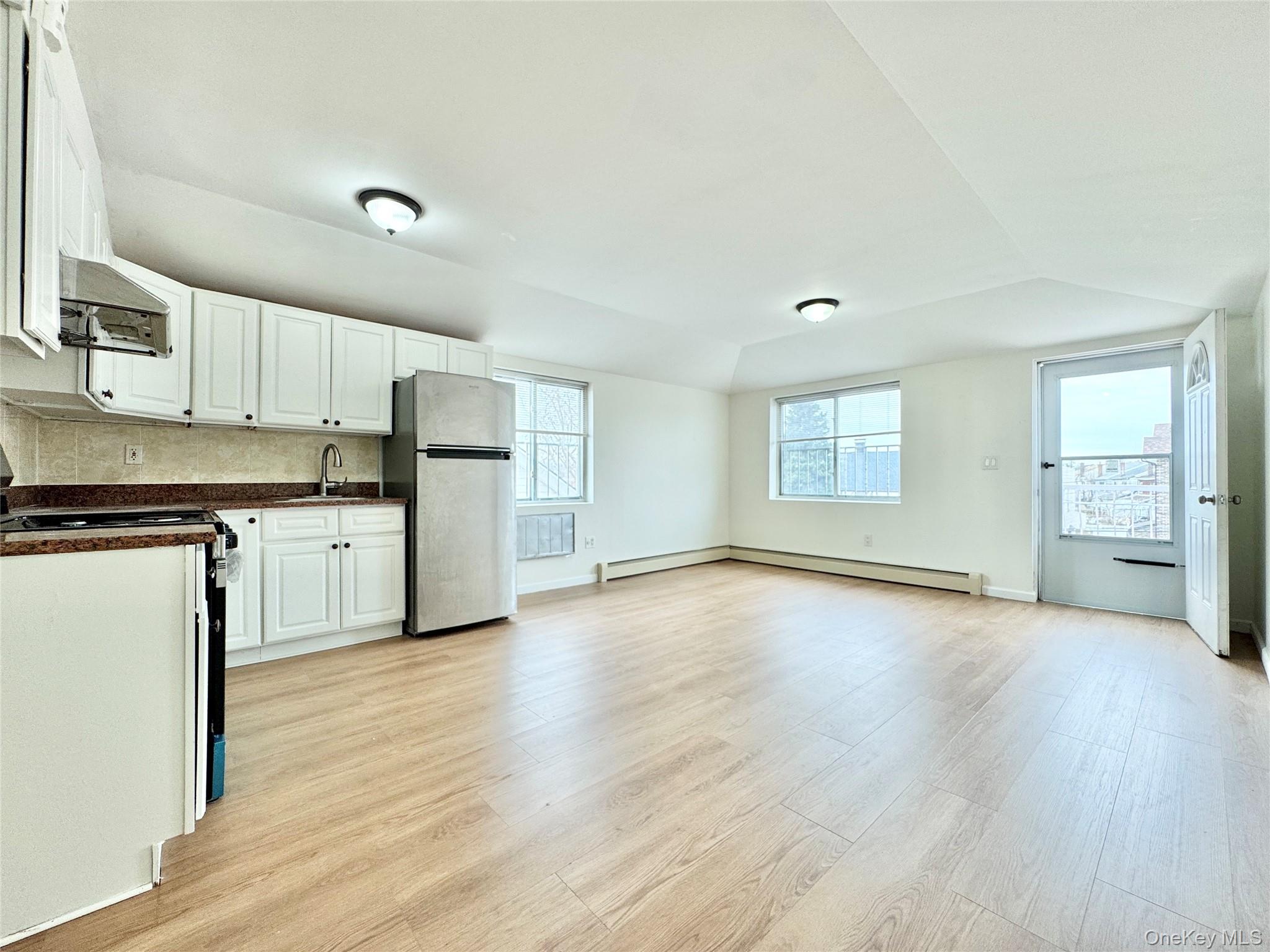 #1 photo, 57-39 Mazeau Street, Куинс ‖ Maspeth , NY 11378