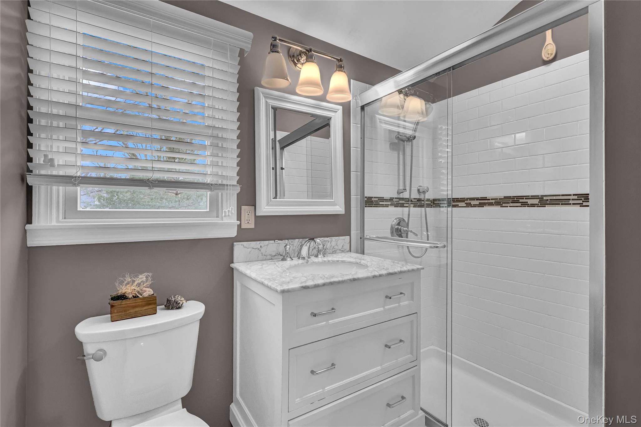 #15 photo, 18 Frost Lane, Greenlawn , NY 11740