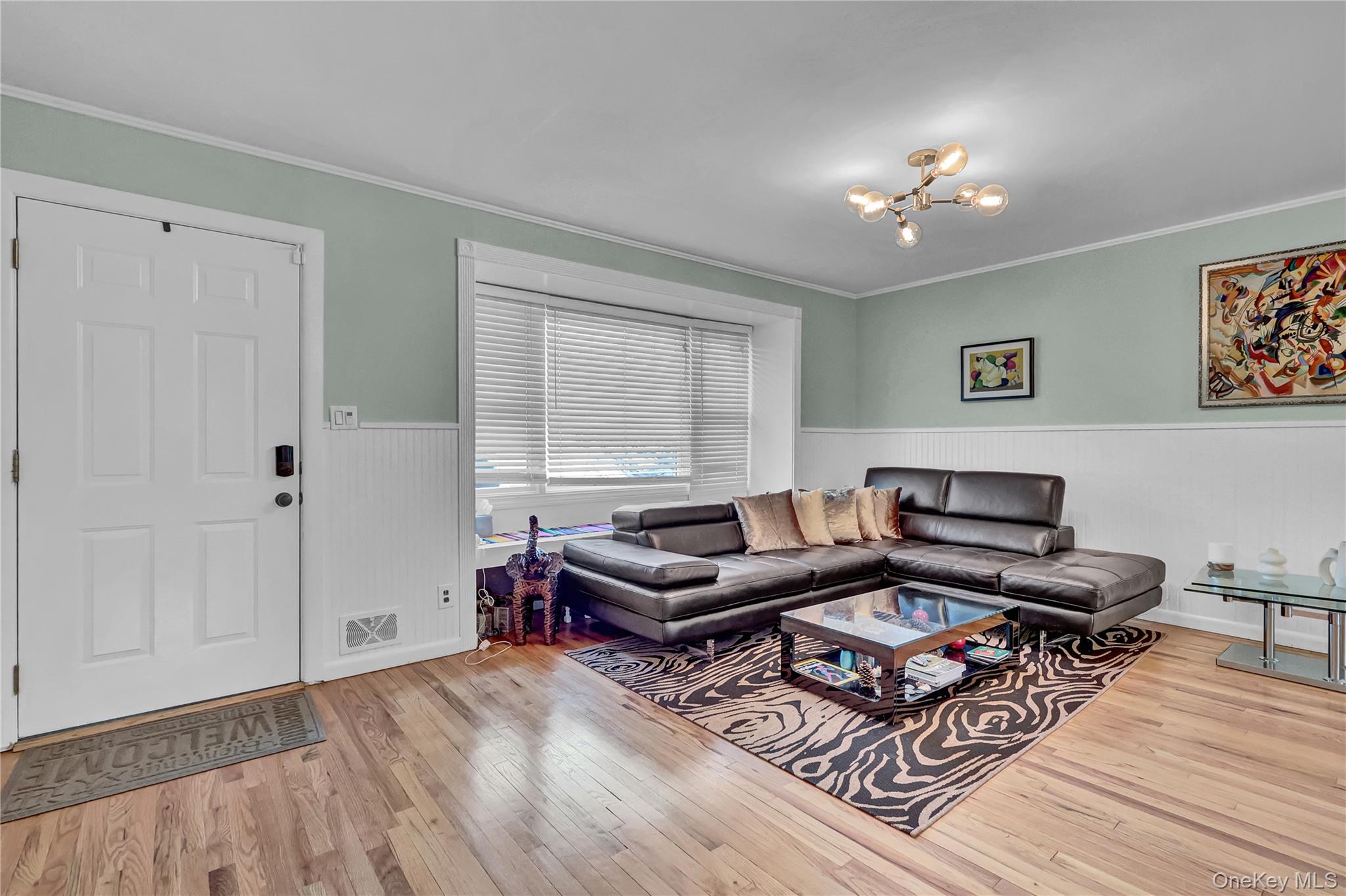 #4 photo, 18 Frost Lane, Greenlawn , NY 11740