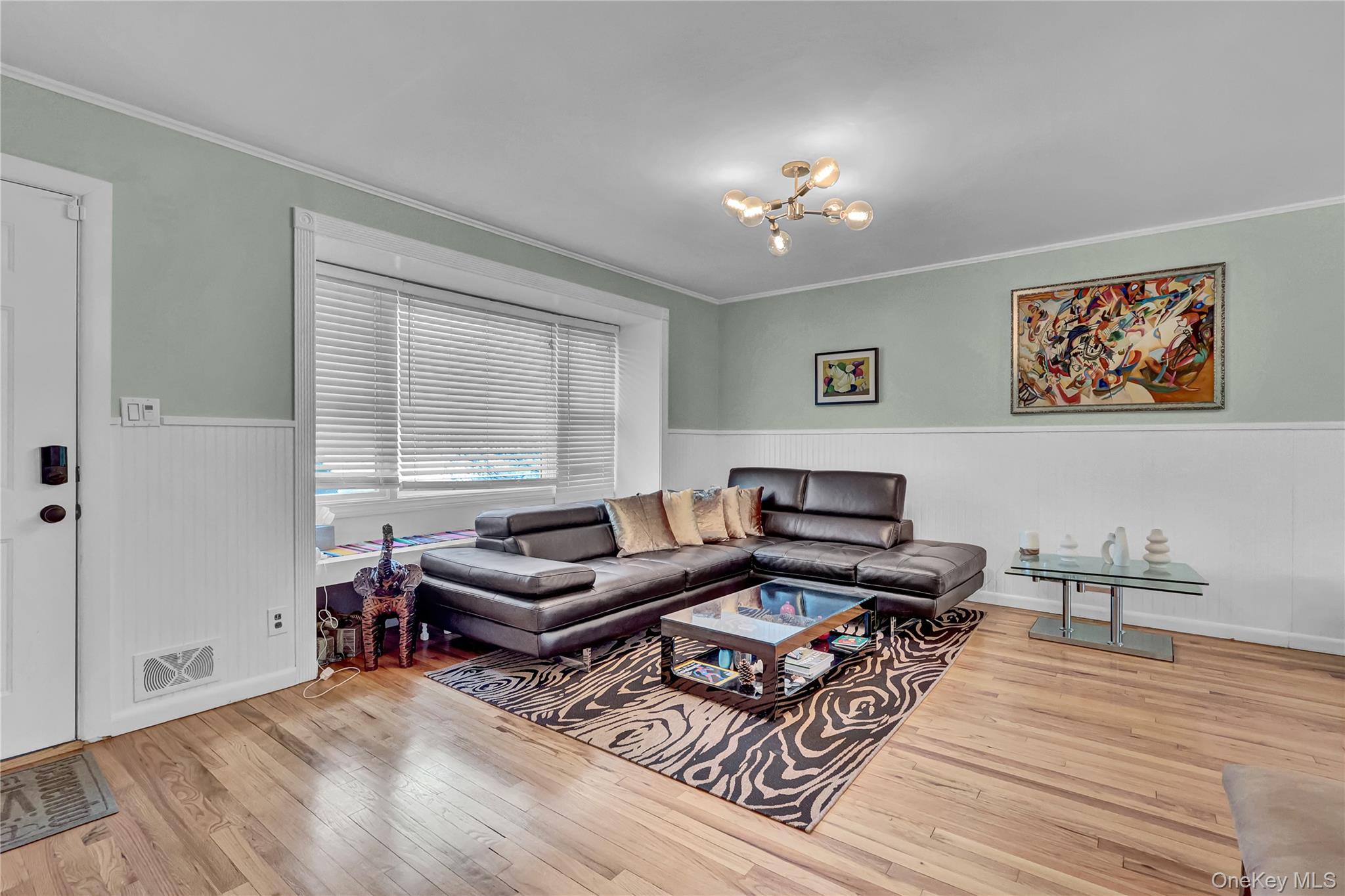 #5 photo, 18 Frost Lane, Greenlawn , NY 11740