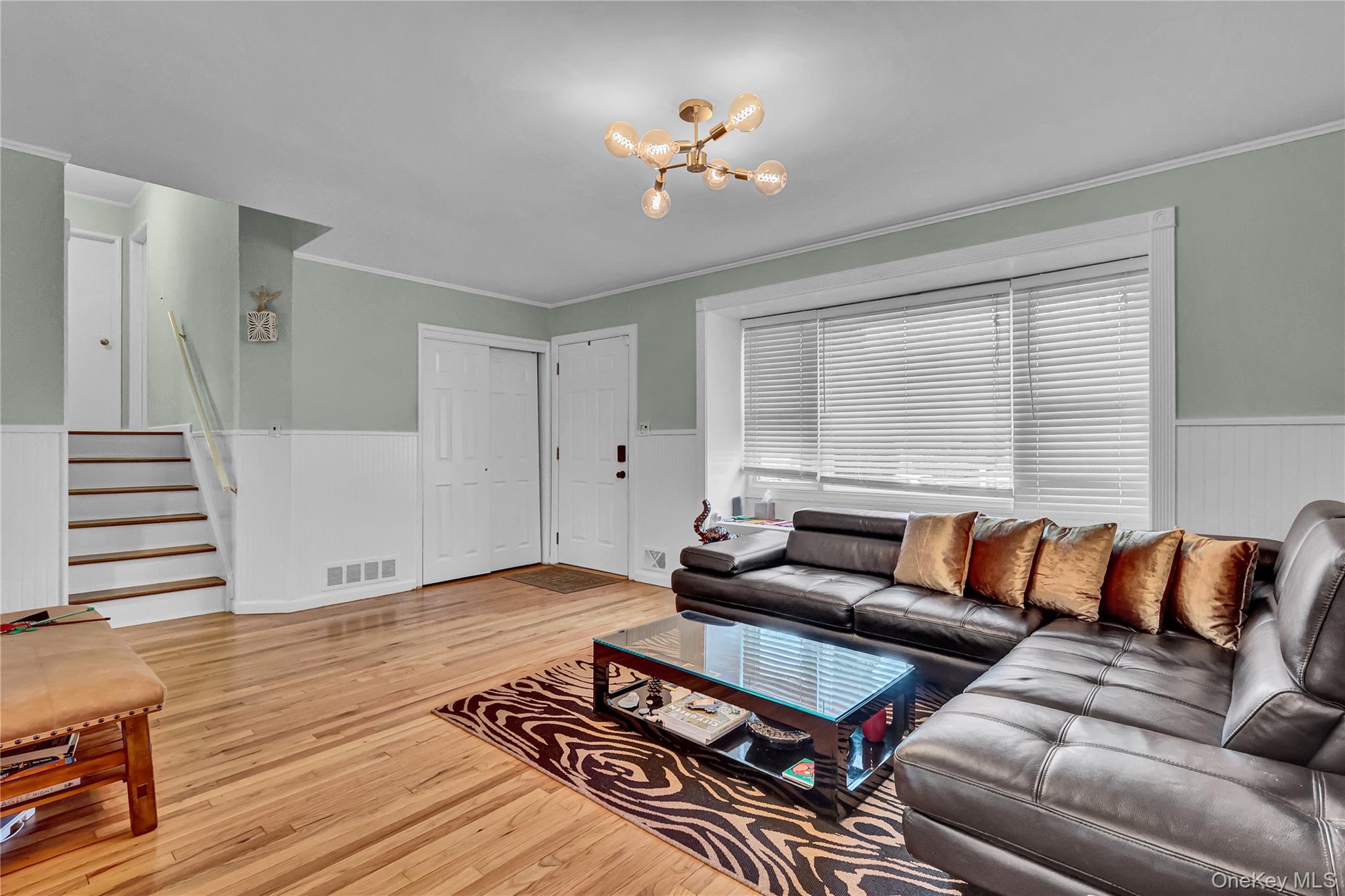 #6 photo, 18 Frost Lane, Greenlawn , NY 11740