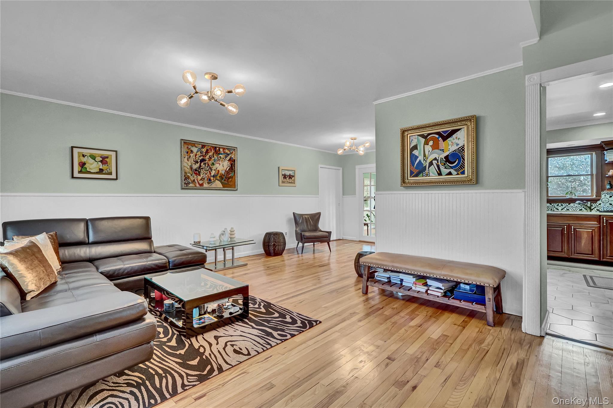 #7 photo, 18 Frost Lane, Greenlawn , NY 11740