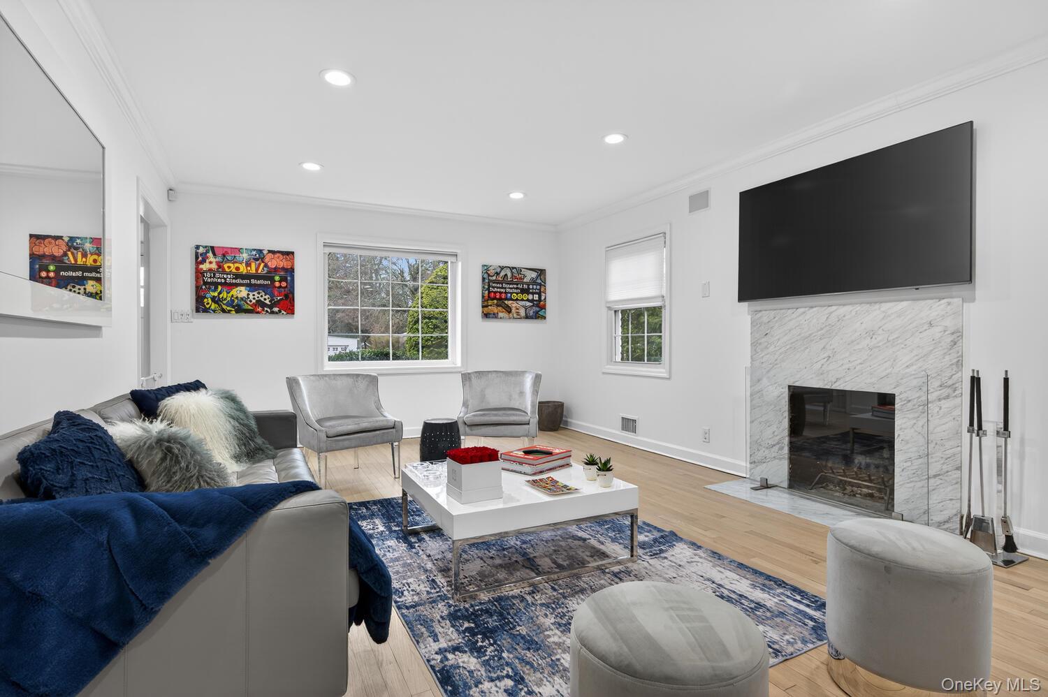 #6 photo, 65 Circle Drive, Roslyn Heights , NY 11577