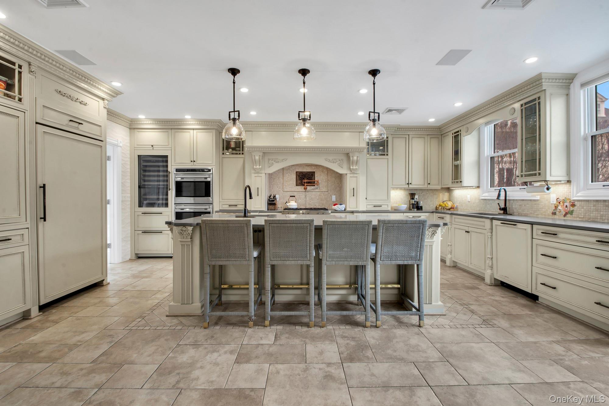 #8 photo, 102 Shore Road, 皇后區 Douglaston , NY 11363