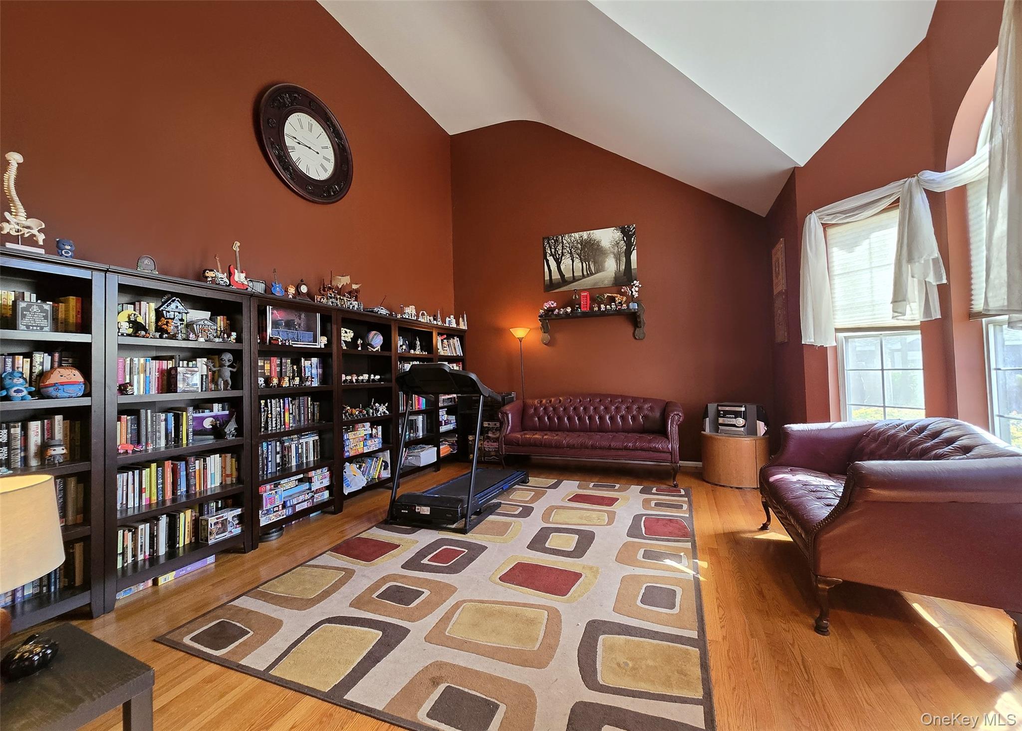 #2 photo, 23 Shamrock Lane, 东长岛 Centereach , NY 11720