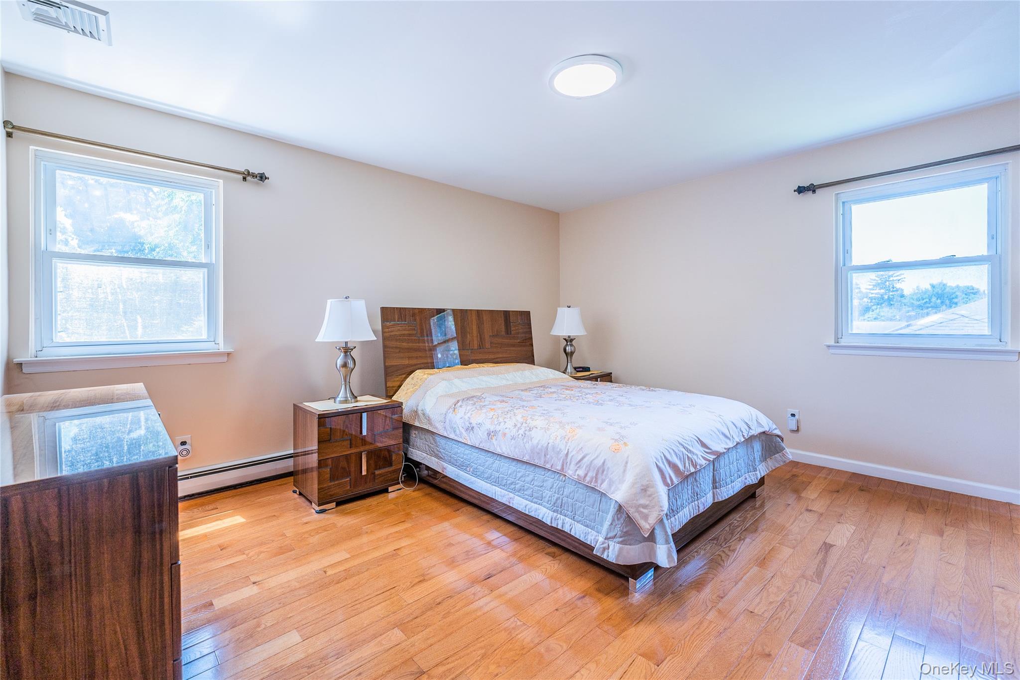 #15 photo, 12 Grand Place, East Northport , NY 11731