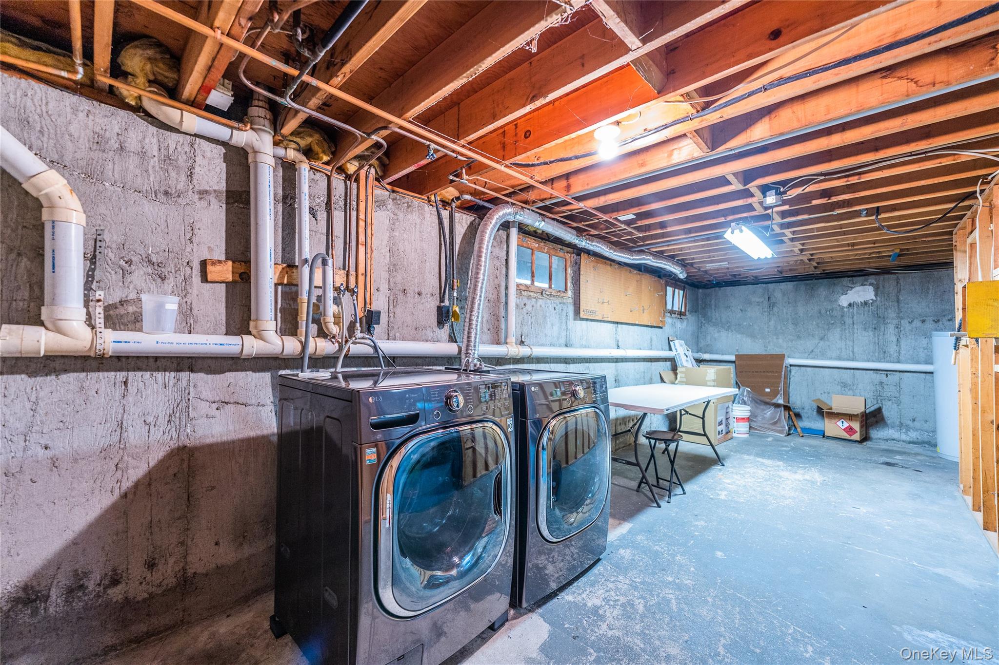 #19 photo, 12 Grand Place, East Northport , NY 11731