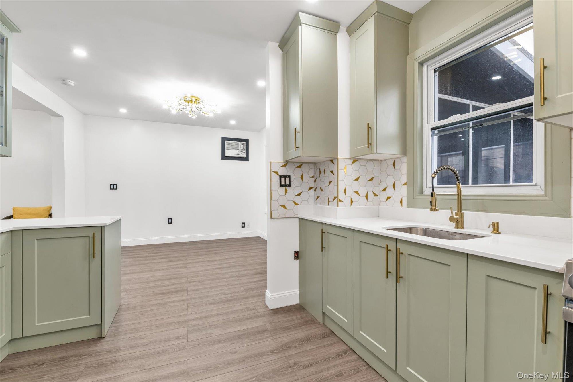 #9 photo, 9342 204th Street, Hollis , NY 11423