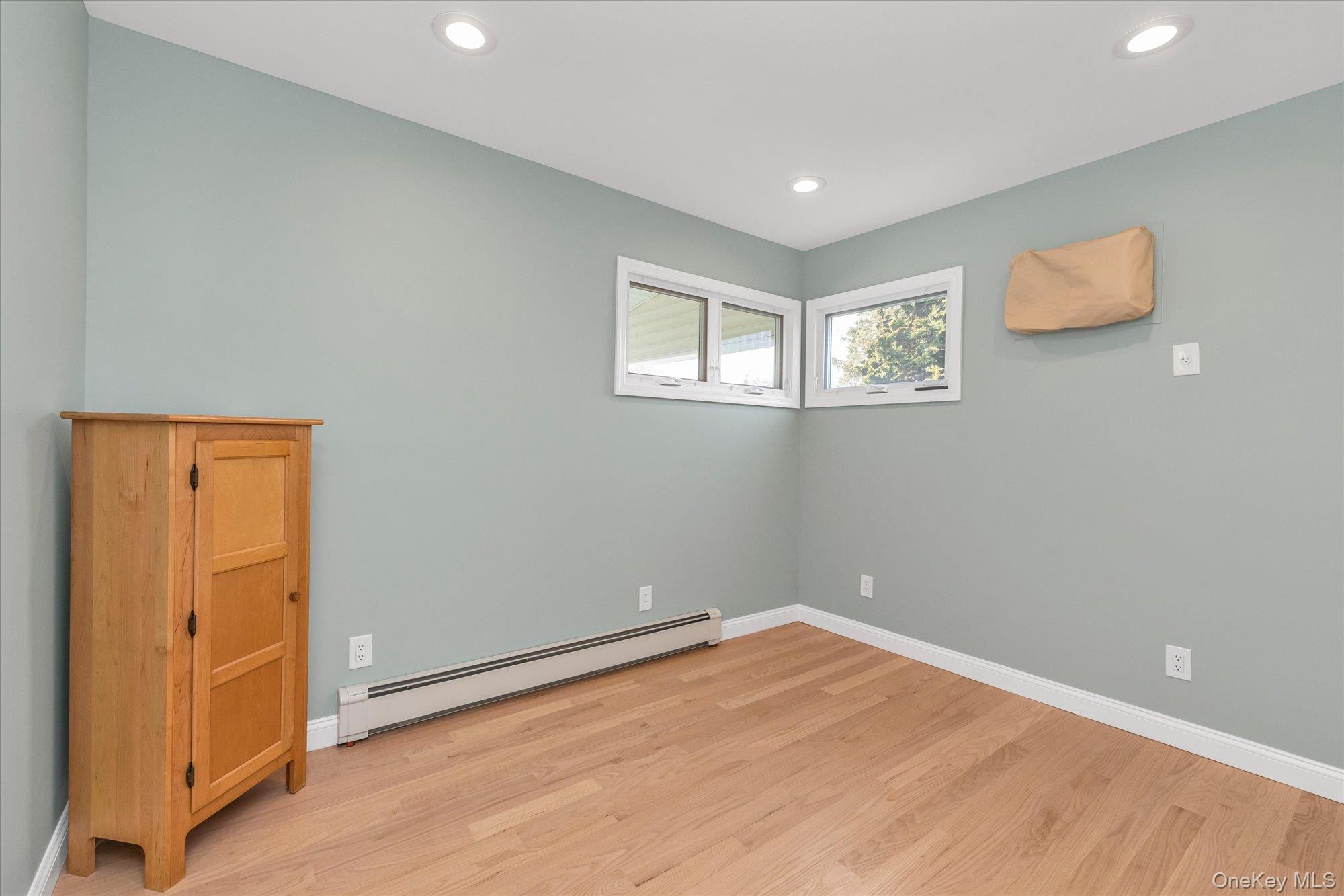 #14 photo, 6 Birch Lane, ناسو Massapequa Park , NY 11762