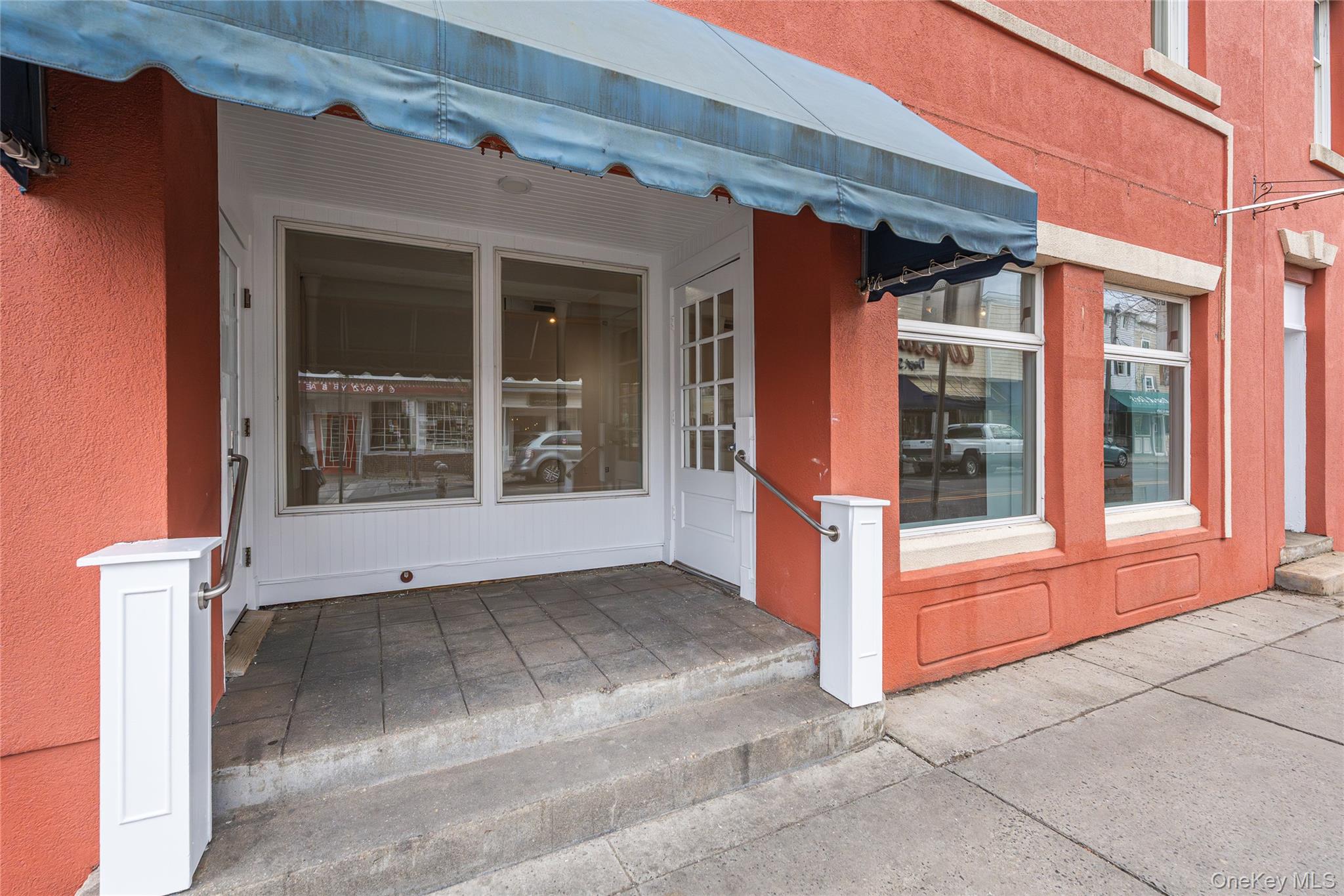 #11 photo, 123-125 Main Street, Greenport , NY 11944