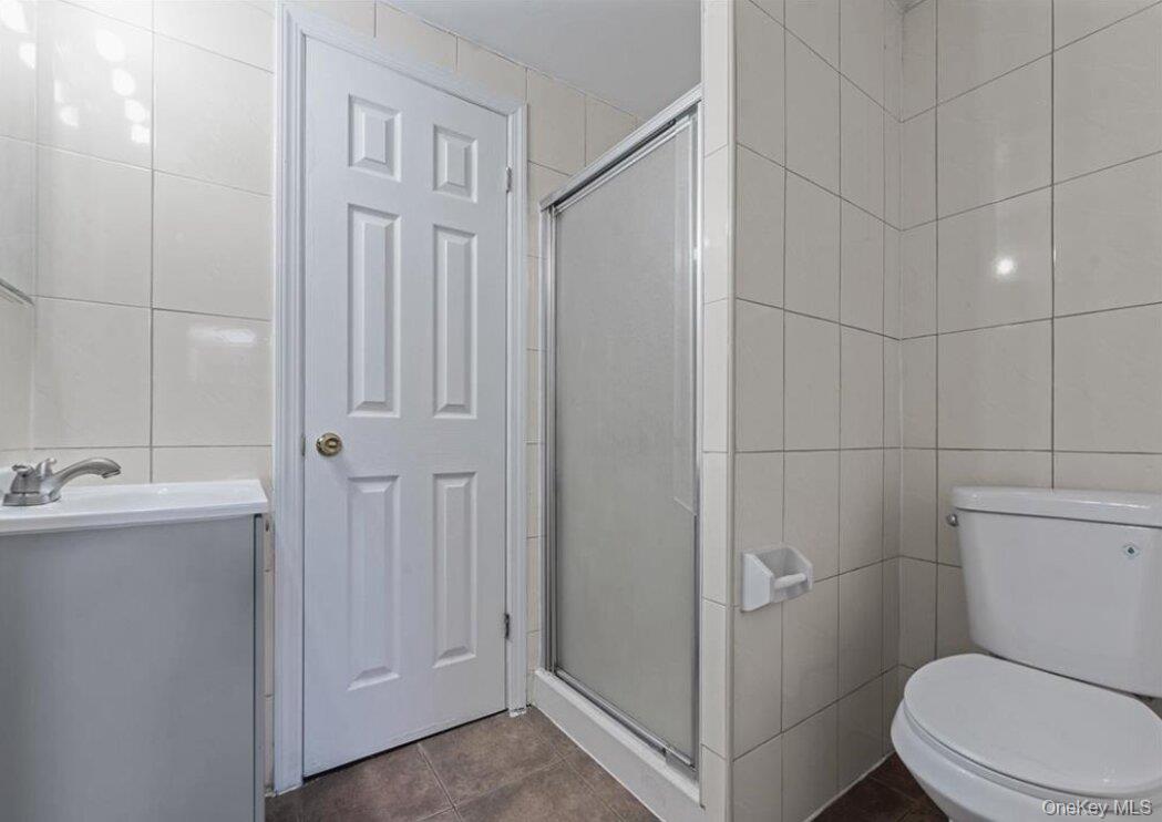 #5 photo, 33-05 143RD Street, Куинс ‖ Flushing , NY 11354