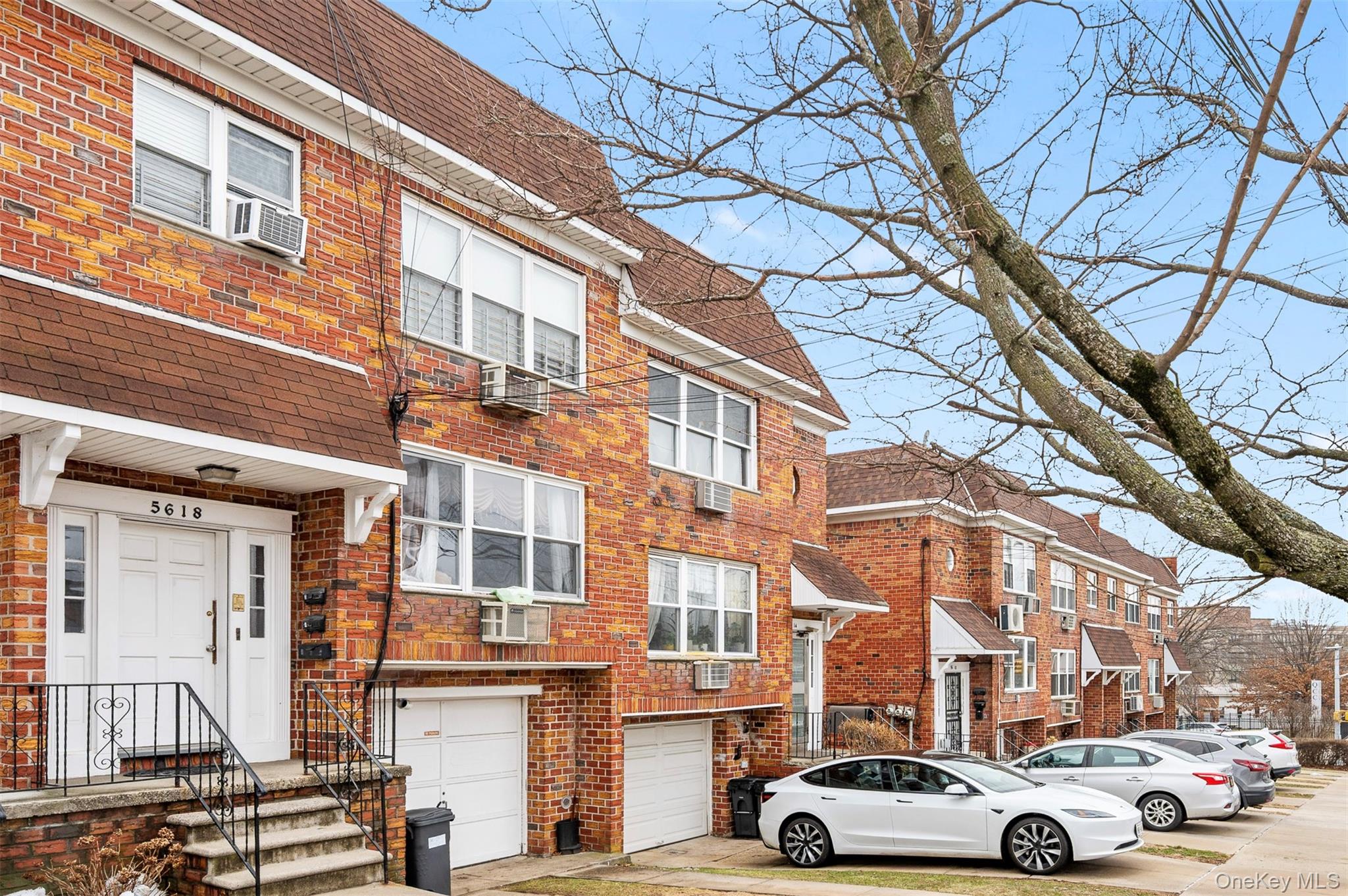 #2 photo, 56-18 Cloverdale Boulevard, Bayside , NY 11364