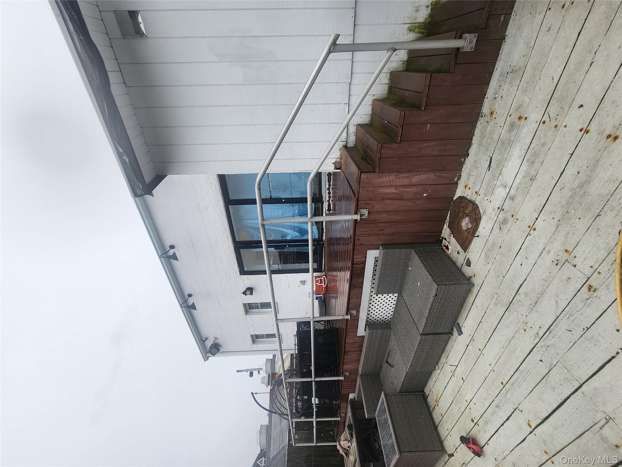 #15 photo, 377 Woodcleft Avenue, Freeport , NY 11520